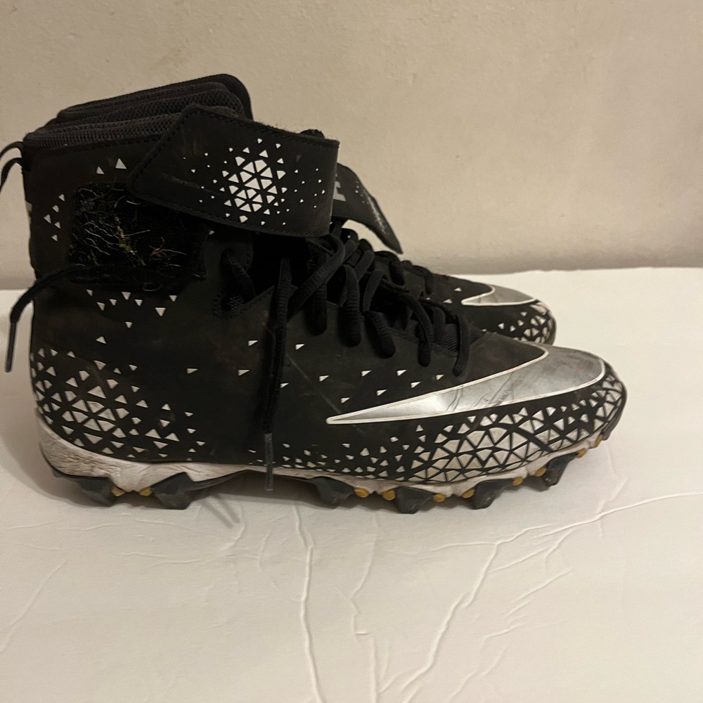Mens Football Cleats
